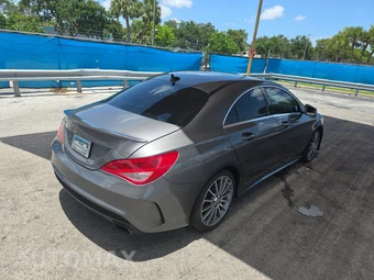2016 Mercedes-Benz CLA 250 – miniatura 4