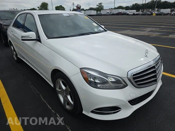2016 Mercedes-Benz E 350 Luxury 4MATIC Sedan – miniatura 3