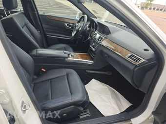 2016 Mercedes-Benz E 350 Luxury 4MATIC Sedan – miniatura 8