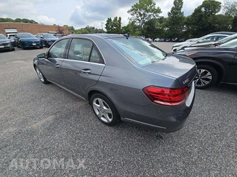 2016 Mercedes-Benz E 350 Luxury 4MATIC Sedan - miniatura 2