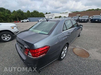 2016 Mercedes-Benz E 350 Luxury 4MATIC Sedan - miniatura 3