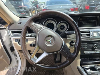 2016 Mercedes-Benz E 350 Sport 4MATIC Sedan - miniatura 10
