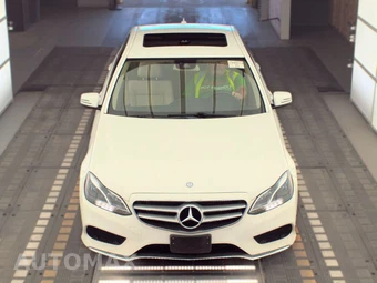 2016 Mercedes-Benz E 350 Sport 4MATIC Sedan - miniatura 2