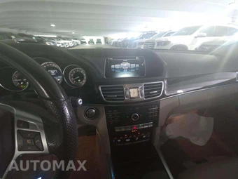 2016 Mercedes-Benz E 350 Sport 4MATIC Sedan - miniatura 10