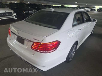 2016 Mercedes-Benz E 350 Sport 4MATIC Sedan - miniatura 3