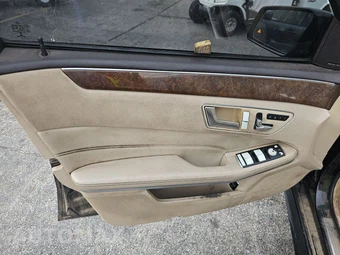 2016 Mercedes-Benz E 350 Sport Sedan – miniatura 9