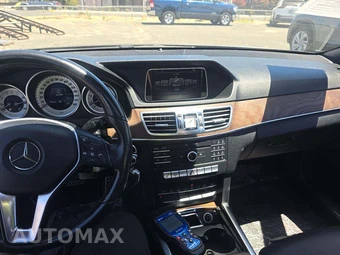 2016 Mercedes-Benz E 350 Sport Sedan - miniatura 7
