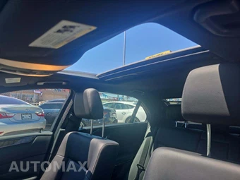 2016 Mercedes-Benz E 350 Sport Sedan – miniatura 8