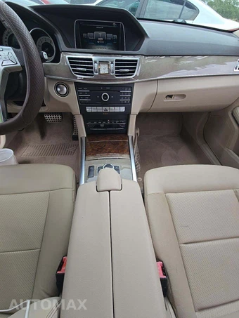2016 Mercedes-Benz E 350 Sport Sedan - miniatura 10