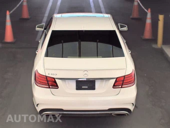 2016 Mercedes-Benz E 350 Sport Sedan - miniatura 5