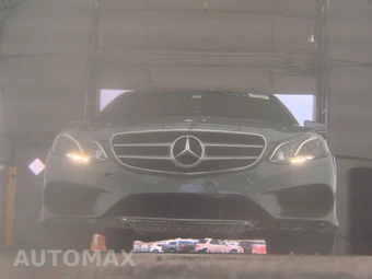 2016 Mercedes-Benz E 350 Sport Sedan - miniatura 3