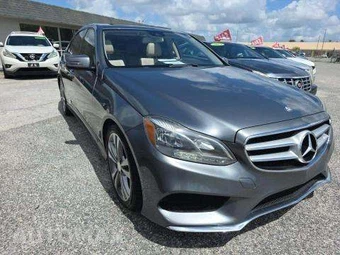 2016 Mercedes-Benz E 350 Sport Sedan - miniatura 4