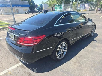 2016 Mercedes-Benz E 400 4MATIC Coupe – miniatura 3