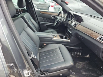 2016 Mercedes-Benz E 400 4MATIC Wagon – miniatura 8