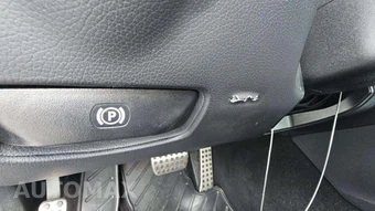 2016 Mercedes-Benz E 400 Sedan – miniatura 19