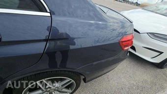 2016 Mercedes-Benz E 400 Sedan – miniatura 23