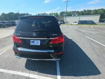 2016 Mercedes-Benz GL 550 4MATIC - miniatura 4
