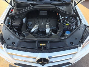 2016 Mercedes-Benz GL 550 4MATIC – miniatura 16