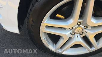 2016 Mercedes-Benz GL 550 4MATIC – miniatura 31