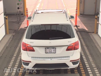 2016 Mercedes-Benz GL 550 4MATIC – miniatura 5
