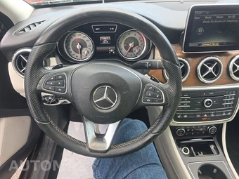 2016 Mercedes-Benz GLA 250 4MATIC - miniatura 10