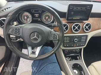2016 Mercedes-Benz GLA 250 4MATIC - miniatura 11