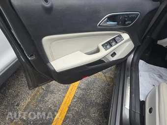 2016 Mercedes-Benz GLA 250 4MATIC - miniatura 9