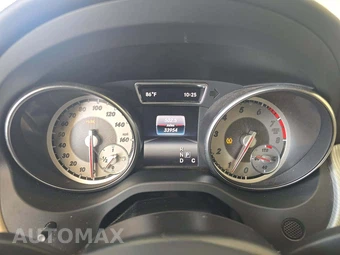 2016 Mercedes-Benz GLA 250 4MATIC – miniatura 9