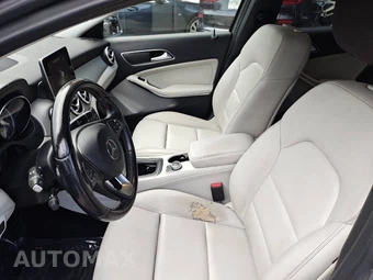 2016 Mercedes-Benz GLA 250 – miniatura 25