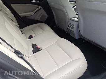 2016 Mercedes-Benz GLA 250 – miniatura 38
