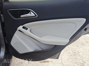 2016 Mercedes-Benz GLA 250 – miniatura 39