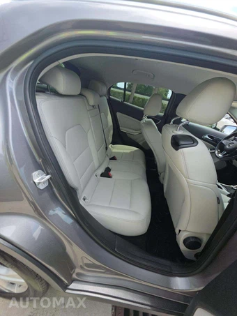 2016 Mercedes-Benz GLA 250 – miniatura 16