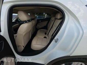 2016 Mercedes-Benz GLA 250 - miniatura 10