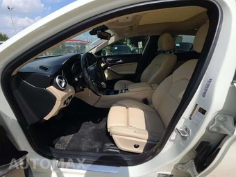 2016 Mercedes-Benz GLA 250 - miniatura 3