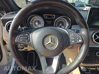 2016 Mercedes-Benz GLA 250 – miniatura 10