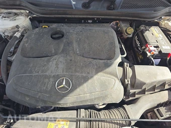 2016 Mercedes-Benz GLA 250 – miniatura 15