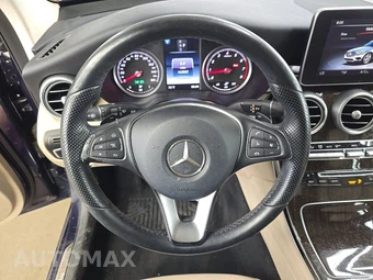 2016 Mercedes-Benz GLC 300 4MATIC – miniatura 9