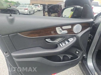 2016 Mercedes-Benz GLC 300 4MATIC – miniatura 9