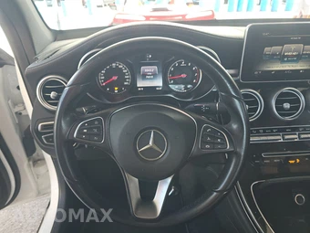 2016 Mercedes-Benz GLC 300 4MATIC – miniatura 10