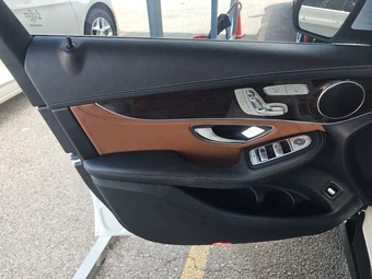 2016 Mercedes-Benz GLC 300 4MATIC – miniatura 9