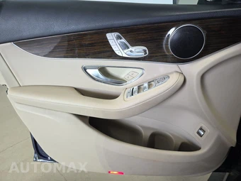 2016 Mercedes-Benz GLC 300 4MATIC - miniatura 9