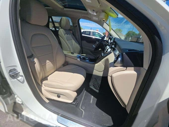 2016 Mercedes-Benz GLC 300 4MATIC – miniatura 18