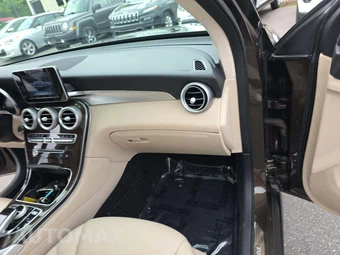 2016 Mercedes-Benz GLC 300 4MATIC – miniatura 16