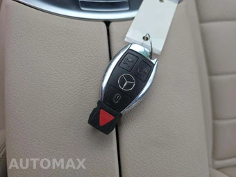 2016 Mercedes-Benz GLC 300 4MATIC – miniatura 5