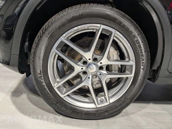 2016 Mercedes-Benz GLC 300 4MATIC – miniatura 16