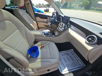2016 Mercedes-Benz GLC 300 4MATIC – miniatura 18