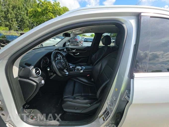 2016 Mercedes-Benz GLC 300 – miniatura 3
