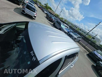 2016 Mercedes-Benz GLC 300 – miniatura 9