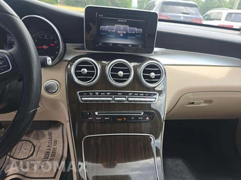 2016 Mercedes-Benz GLC 300 – miniatura 7