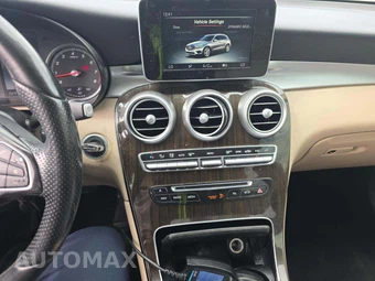 2016 Mercedes-Benz GLC 300 – miniatura 10